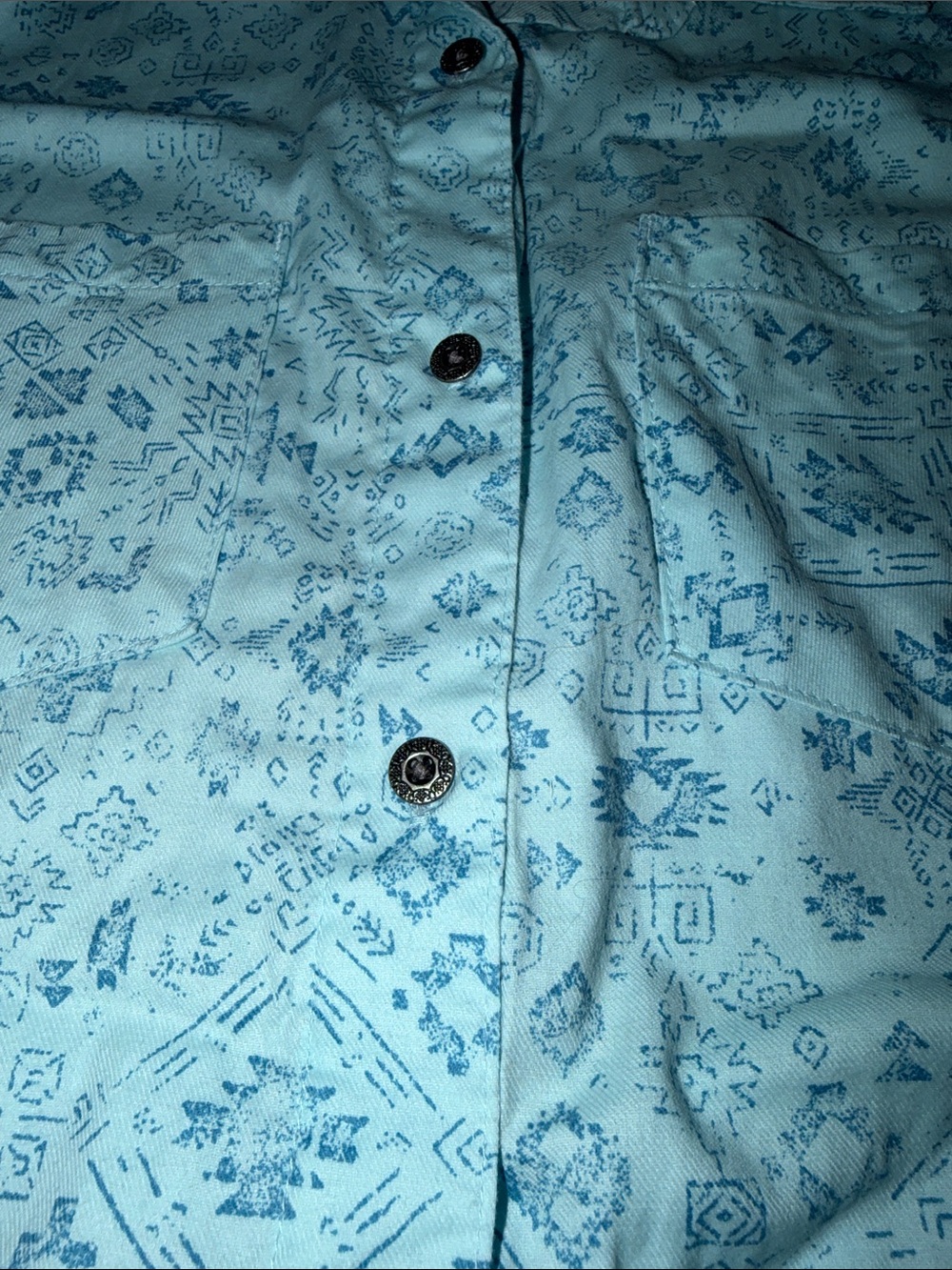 Sleeveless Light Blue Printed Button-Up Blouse western style. Size M - Picture 4 of 8